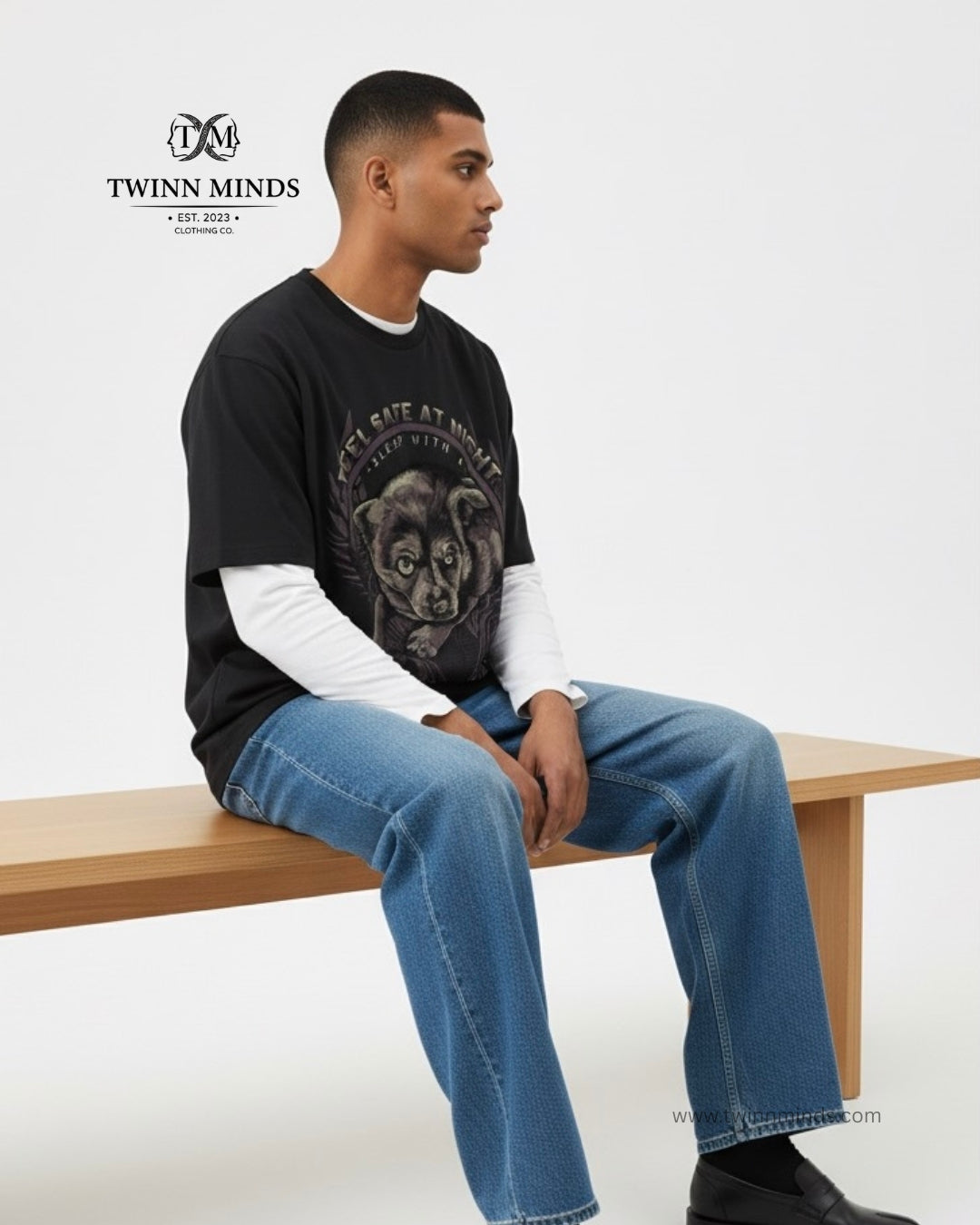 Cihuahua Black Unisex Oversized Classic T-Shirt