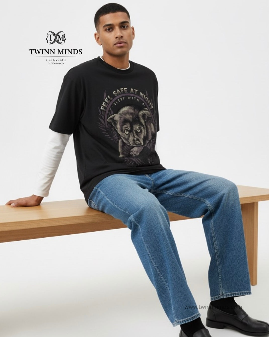 Cihuahua Black Unisex Oversized Classic T-Shirt